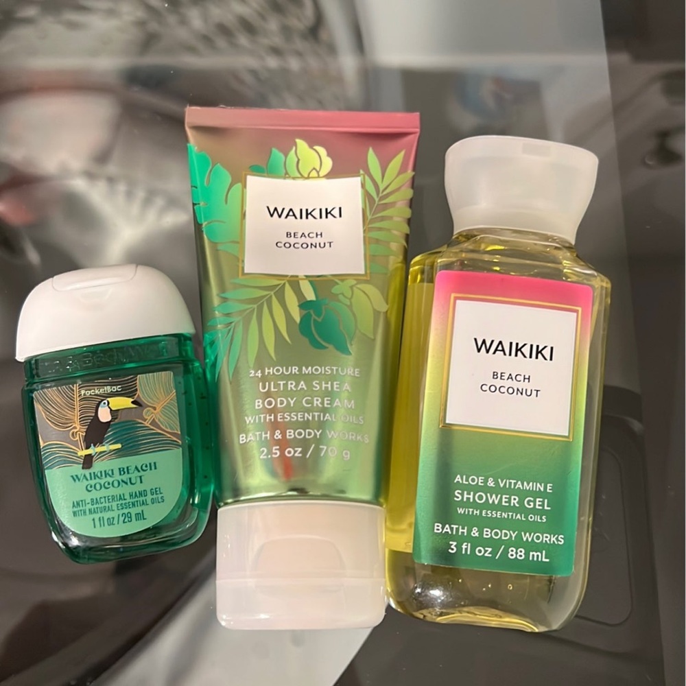 Bath and body works 🥥 bundle